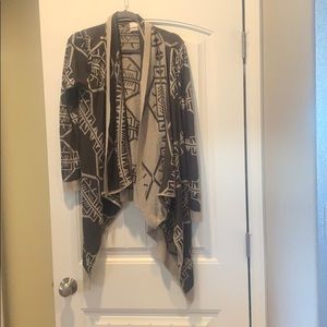 Geo design cardigan